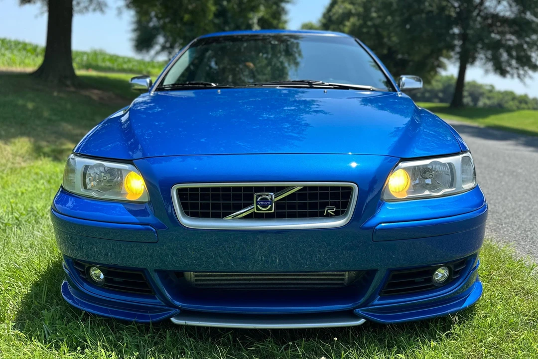 2004 Volvo S60 R 1st Gen - Image 2 of 31