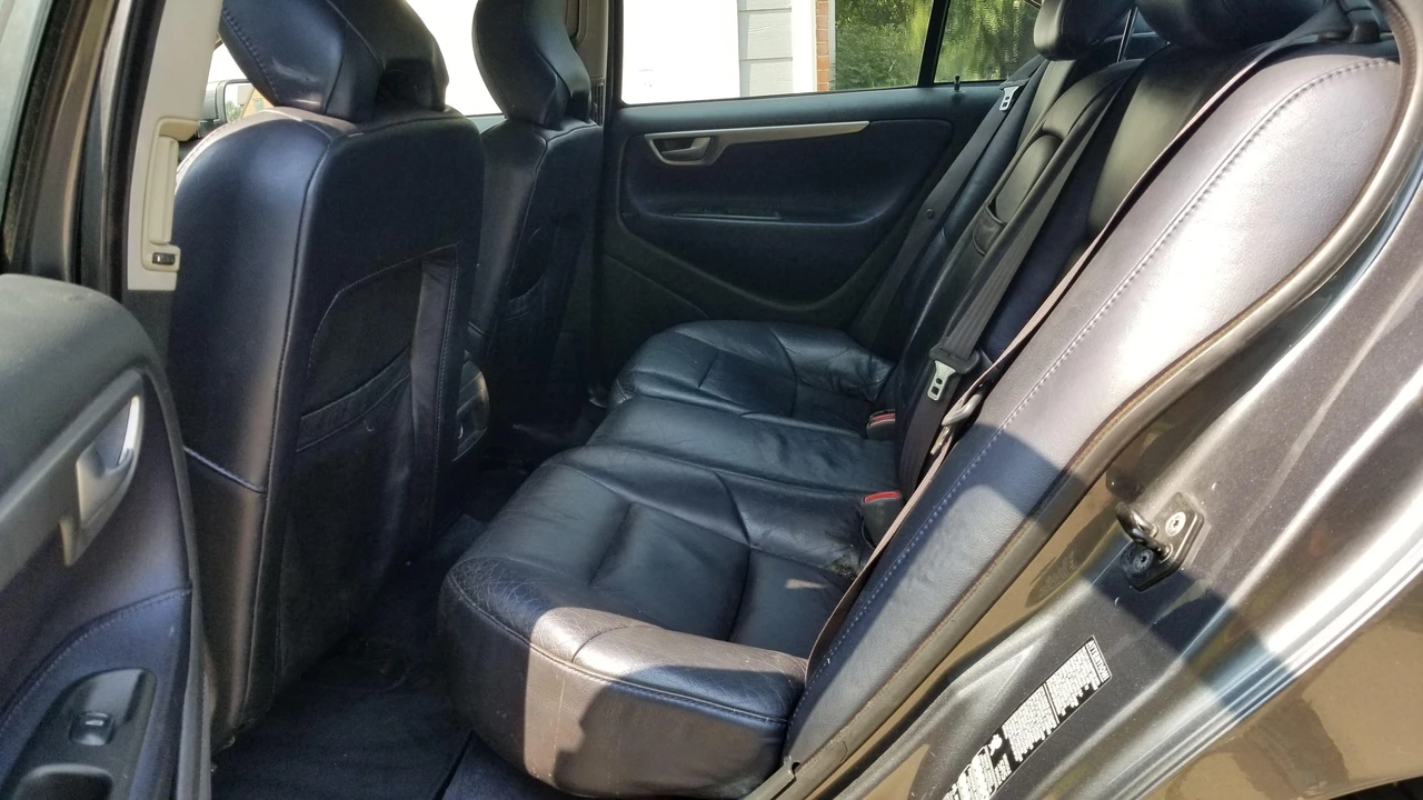 2004 Volvo S60 R 1st Gen - Image 29 of 31