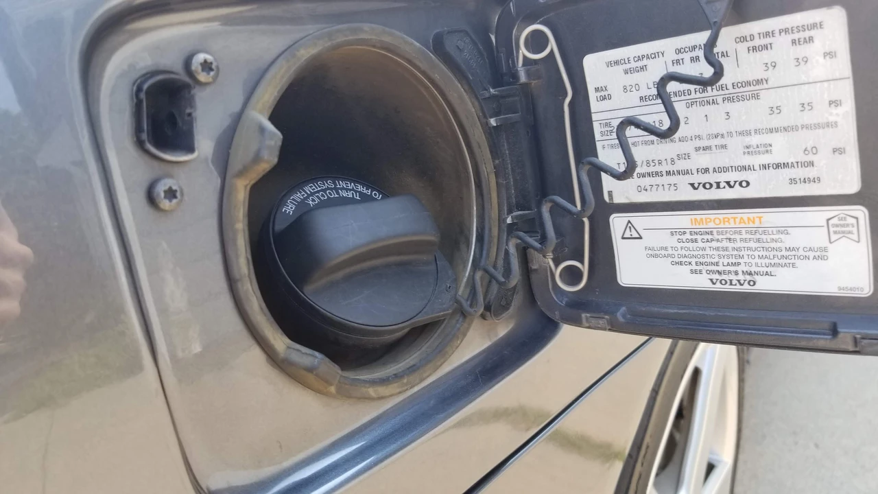 2004 Volvo S60 R 1st Gen - Image 11 of 31