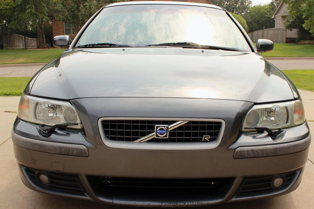 2004 Volvo S60 R 1st Gen - Image 2 of 31