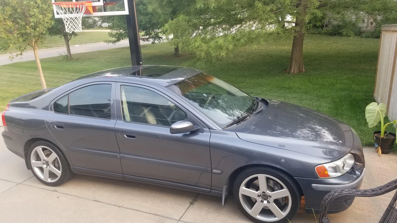 2004 Volvo S60 R 1st Gen - Image 9 of 31