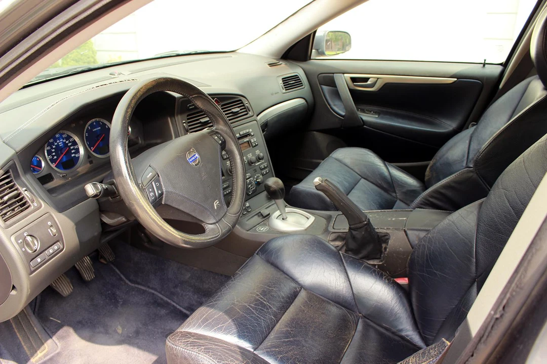 2004 Volvo S60 R 1st Gen - Image 18 of 31