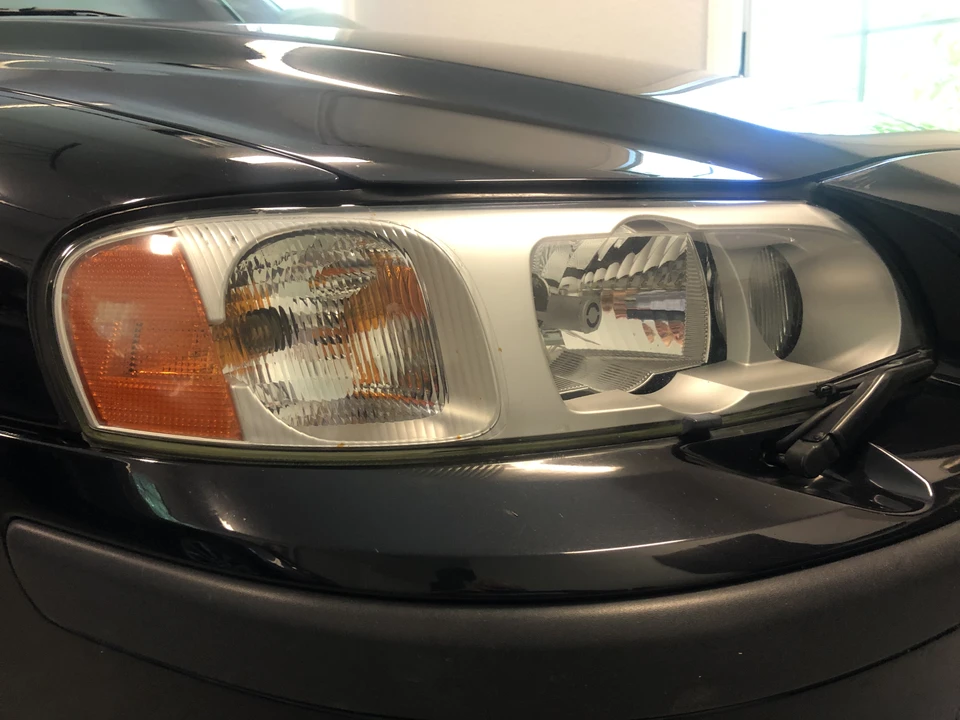2004 Volvo S60 R 1st Gen - Image 13 of 31