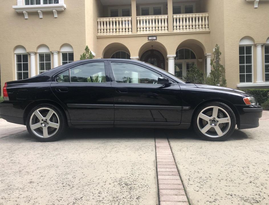 2004 Volvo S60 R 1st Gen - Image 9 of 31