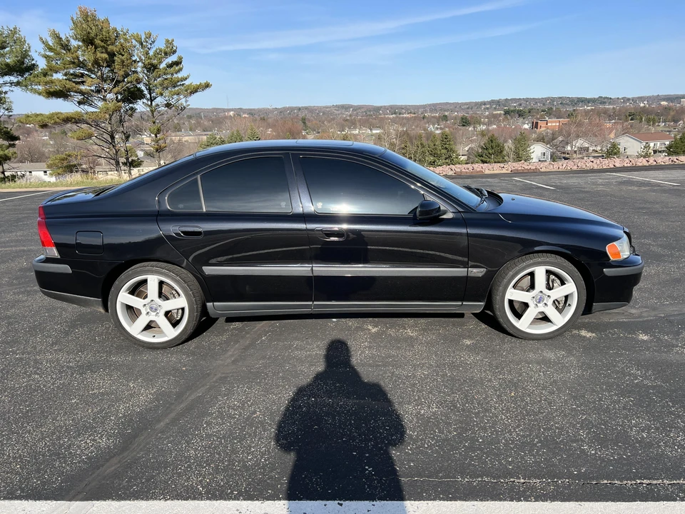 2004 Volvo S60 R 1st Gen - Image 11 of 31