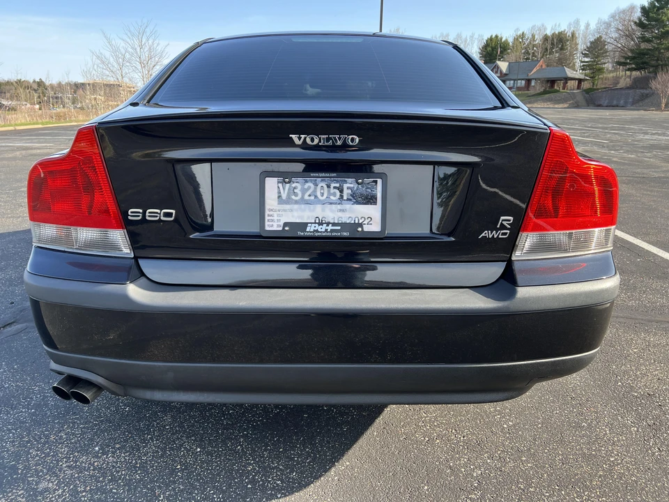 2004 Volvo S60 R 1st Gen - Image 10 of 31