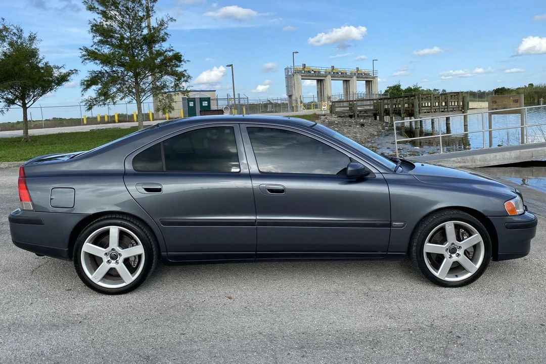 2004 Volvo S60 R 1st Gen - Image 3 of 31