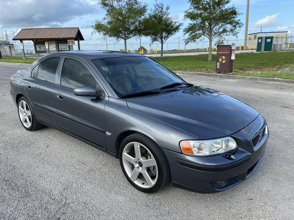 2004 Volvo S60 R 1st Gen - Image 15 of 31
