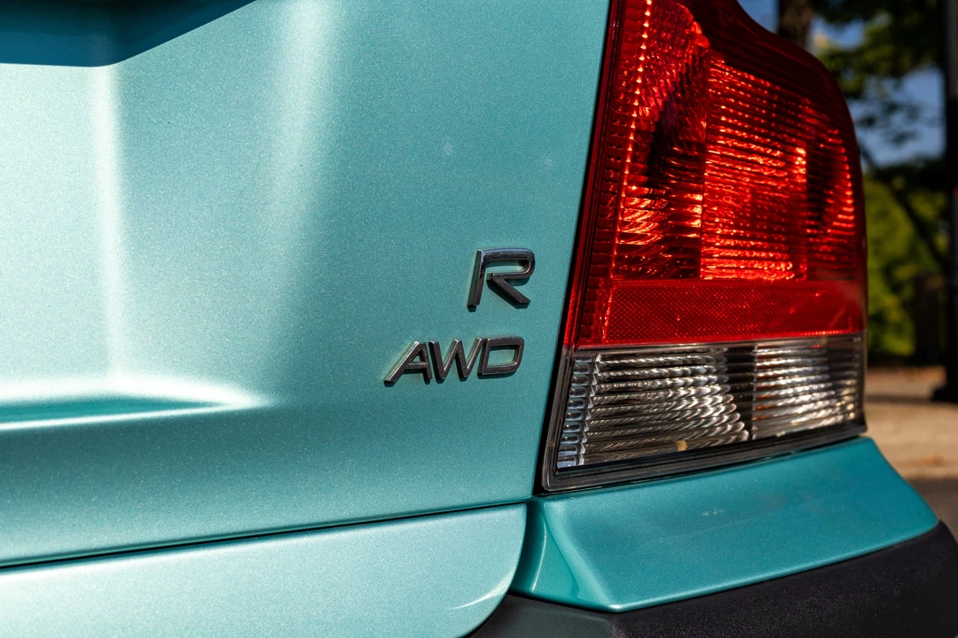 2004 Volvo S60 R 1st Gen - Image 21 of 31