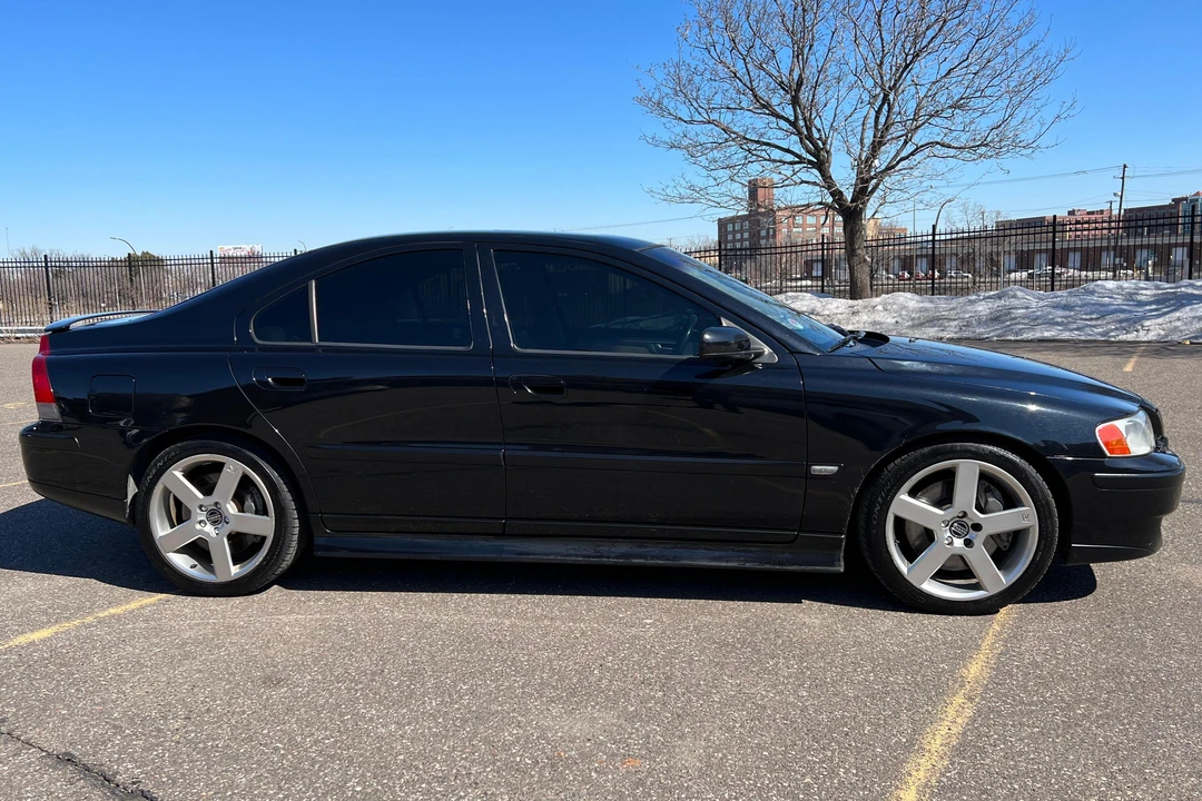 2004 Volvo S60 R 1st Gen - Image 3 of 31