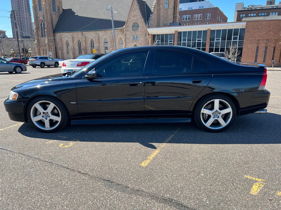 2004 Volvo S60 R 1st Gen - Image 7 of 31