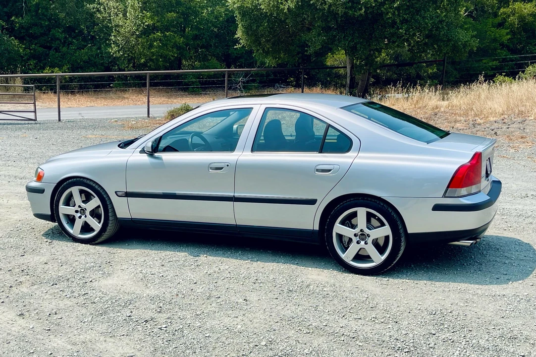 2004 Volvo S60 R 1st Gen - Image 19 of 31