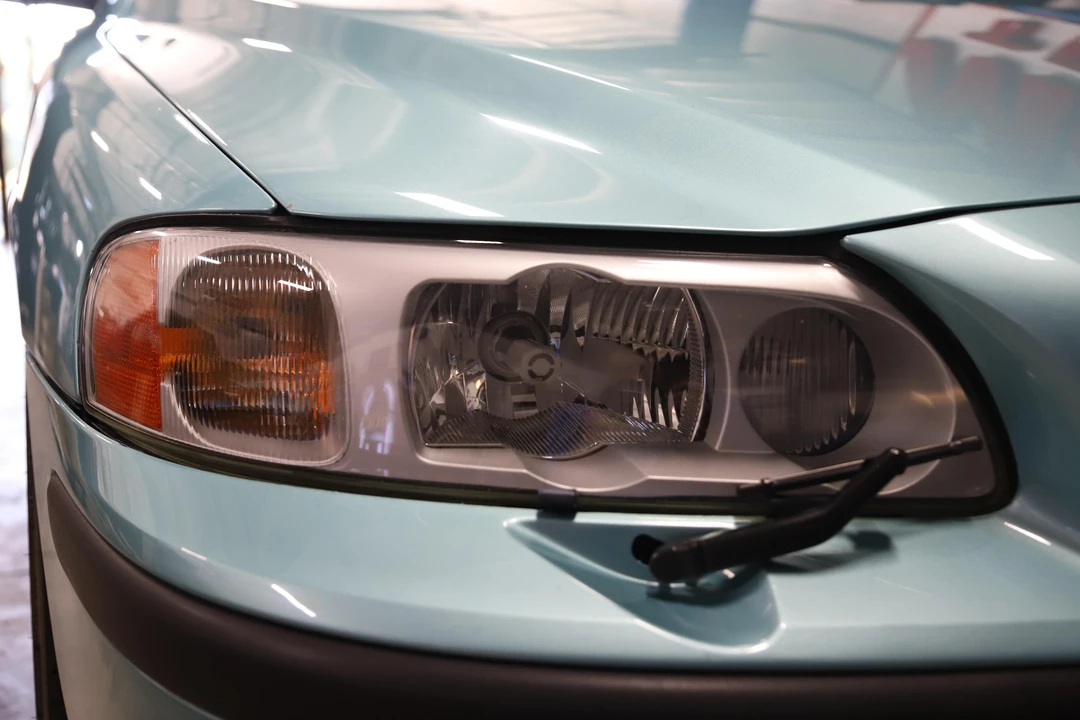 2004 Volvo S60 R 1st Gen - Image 16 of 31