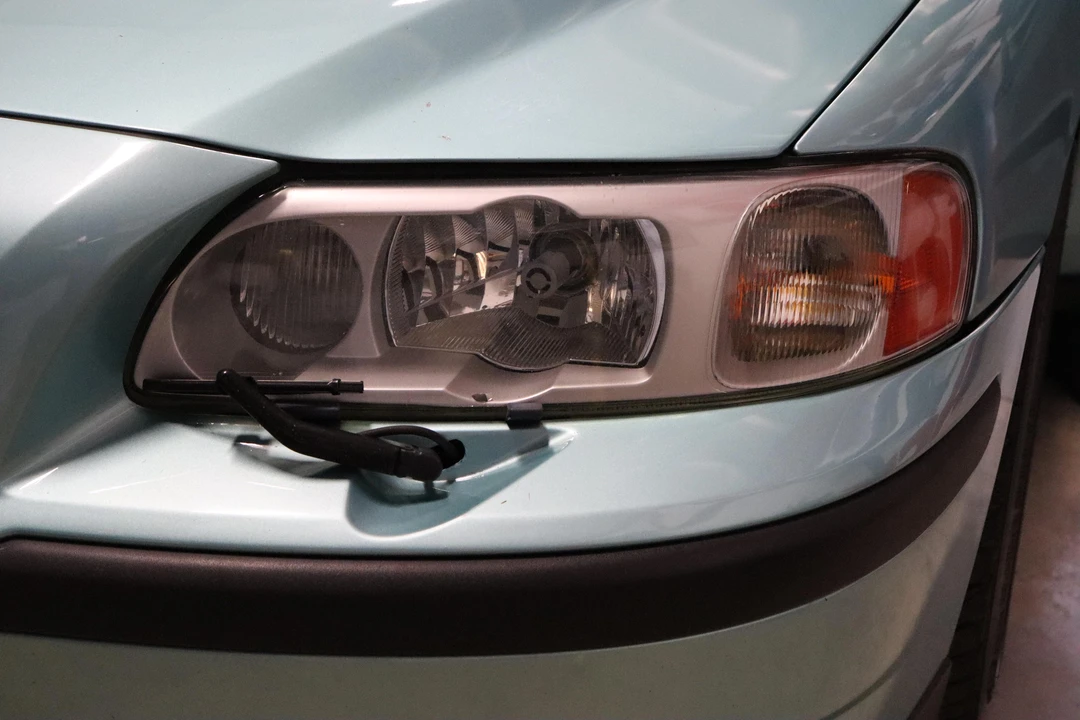 2004 Volvo S60 R 1st Gen - Image 20 of 31