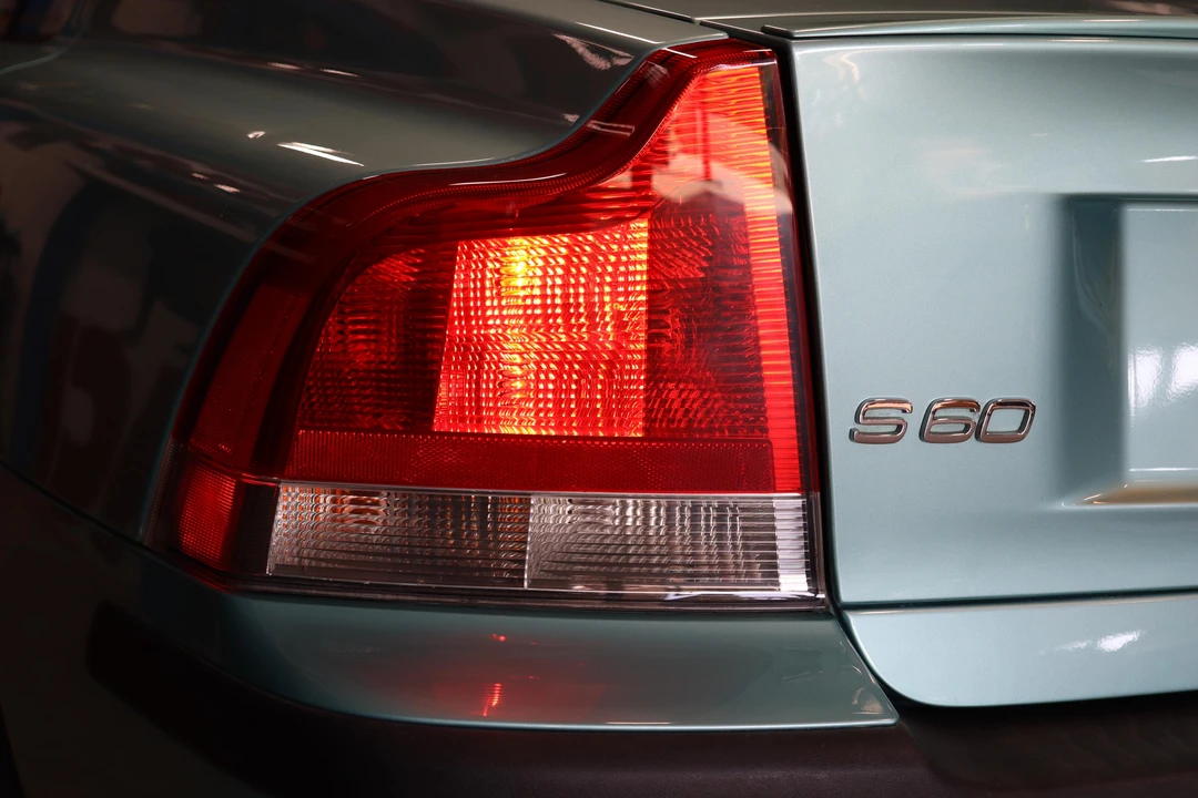 2004 Volvo S60 R 1st Gen - Image 24 of 31