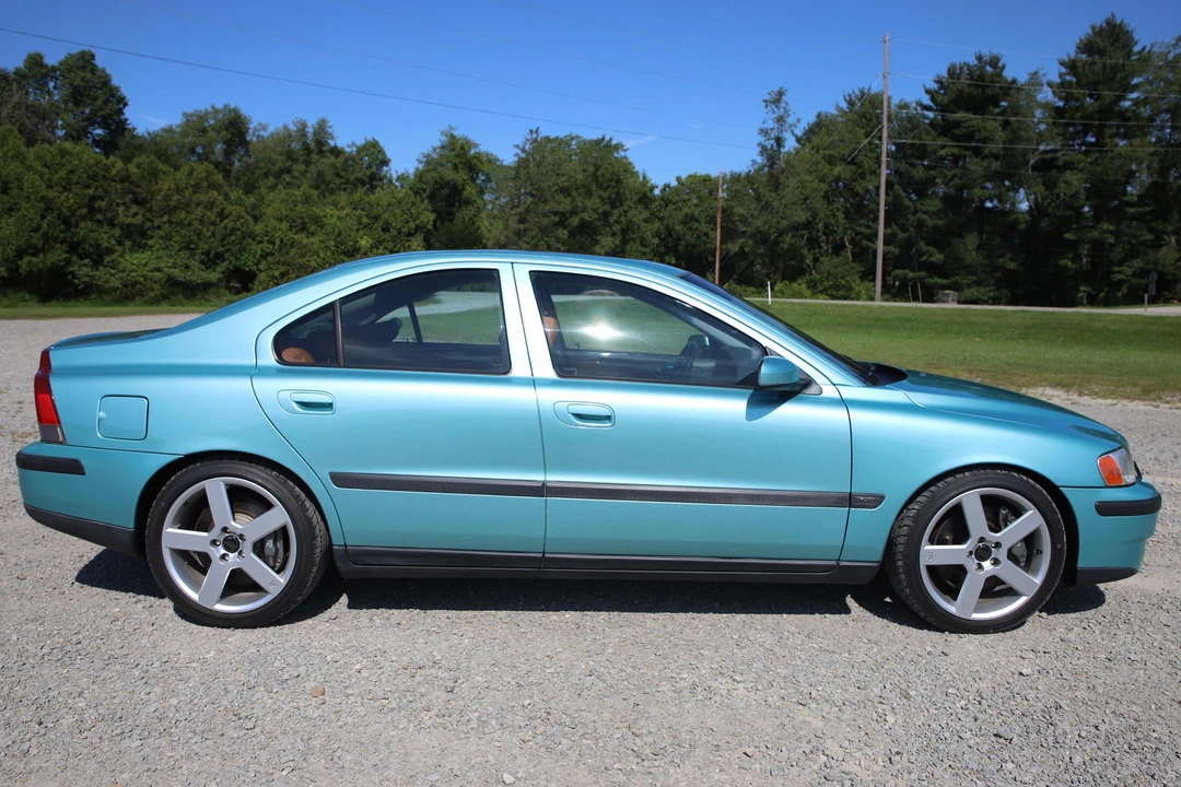 2004 Volvo S60 R 1st Gen - Image 3 of 31