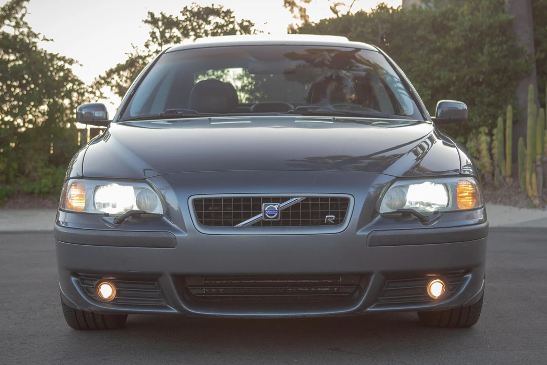 2004 Volvo S60 R 1st Gen - Image 2 of 31
