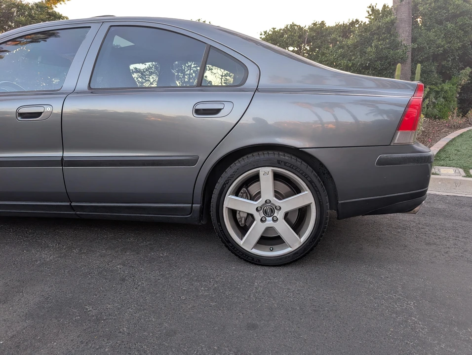 2004 Volvo S60 R 1st Gen - Image 25 of 31