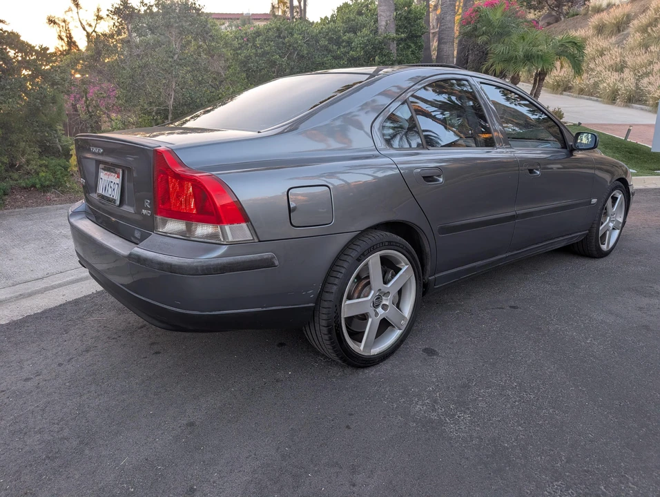 2004 Volvo S60 R 1st Gen - Image 15 of 31