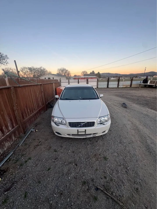 2004 Volvo S80 1st Gen - Image 2 of 10