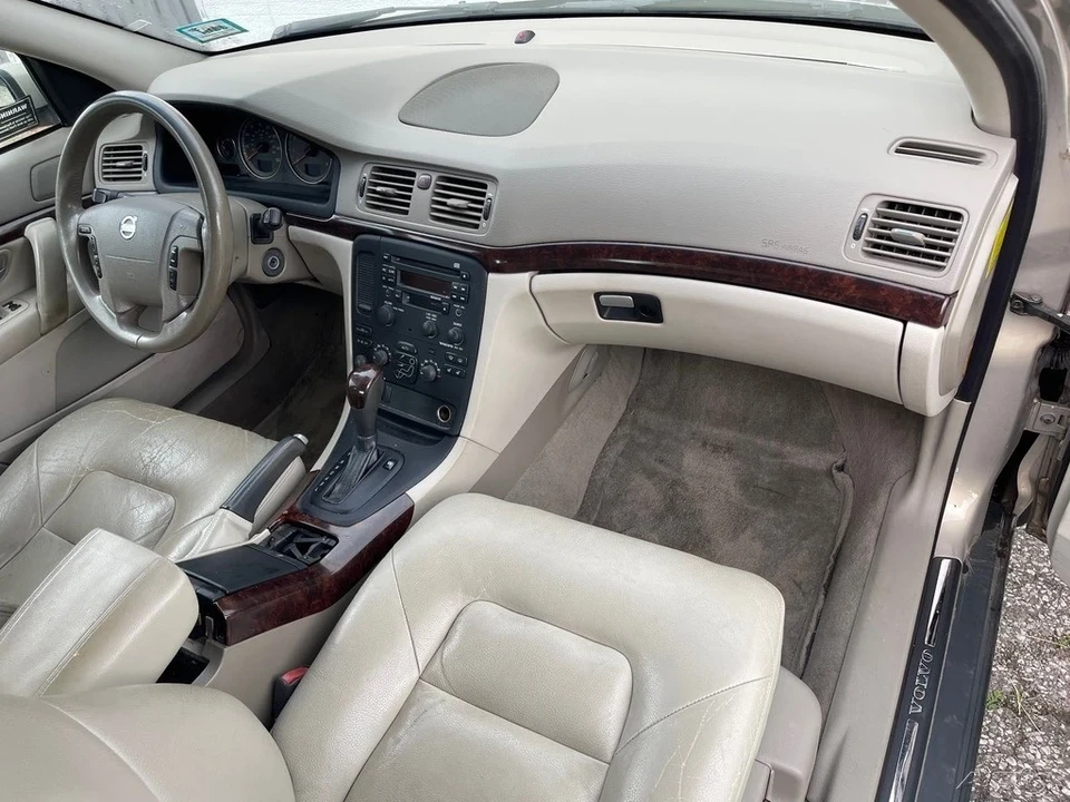 2004 Volvo S80 1st Gen - Image 15 of 21