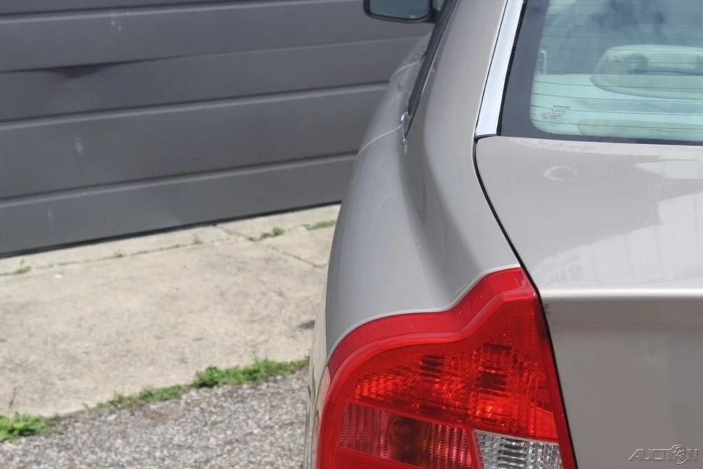 2004 Volvo S80 1st Gen - Image 8 of 21