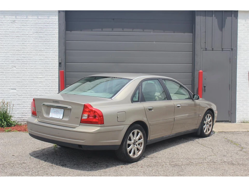 2004 Volvo S80 1st Gen - Image 3 of 31