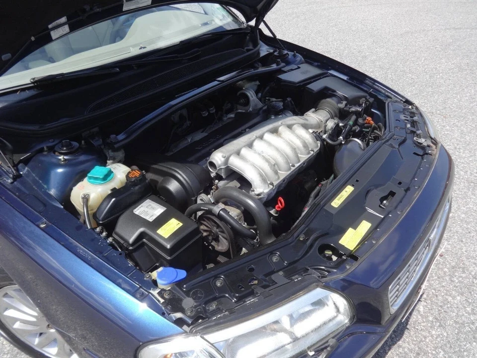 2004 Volvo S80 1st Gen - Image 10 of 15