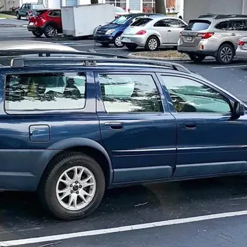 2004 Volvo SE