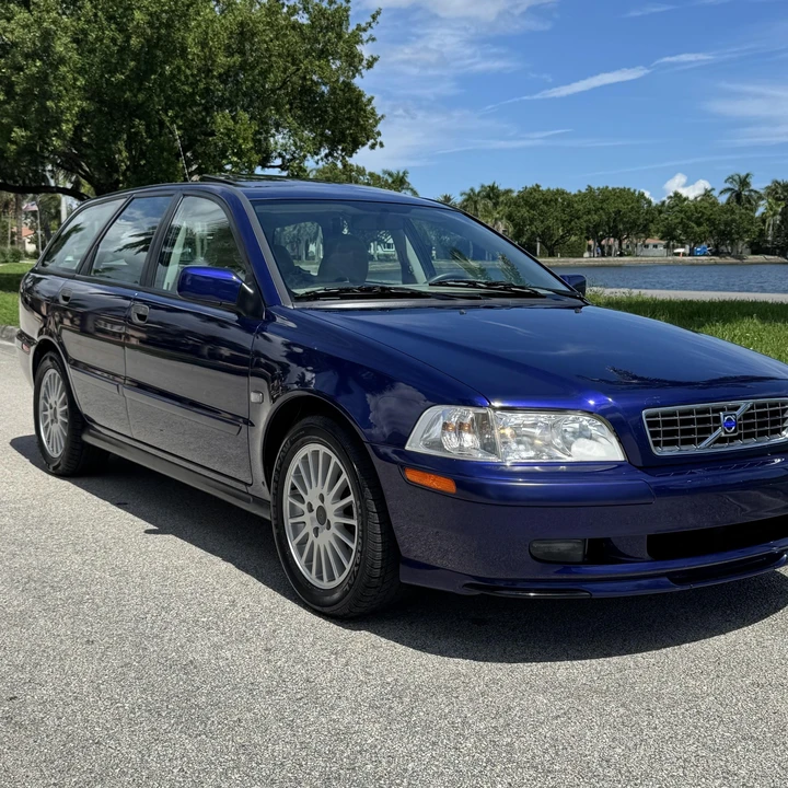 2004 Volvo V70 2nd Gen - Image 3 of 12