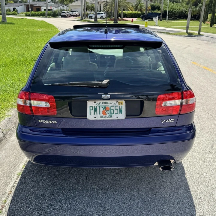 2004 Volvo V70 2nd Gen - Image 10 of 21