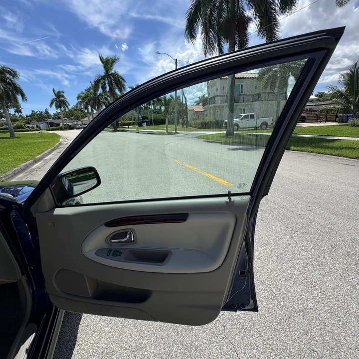 2004 Volvo V70 2nd Gen - Image 16 of 21