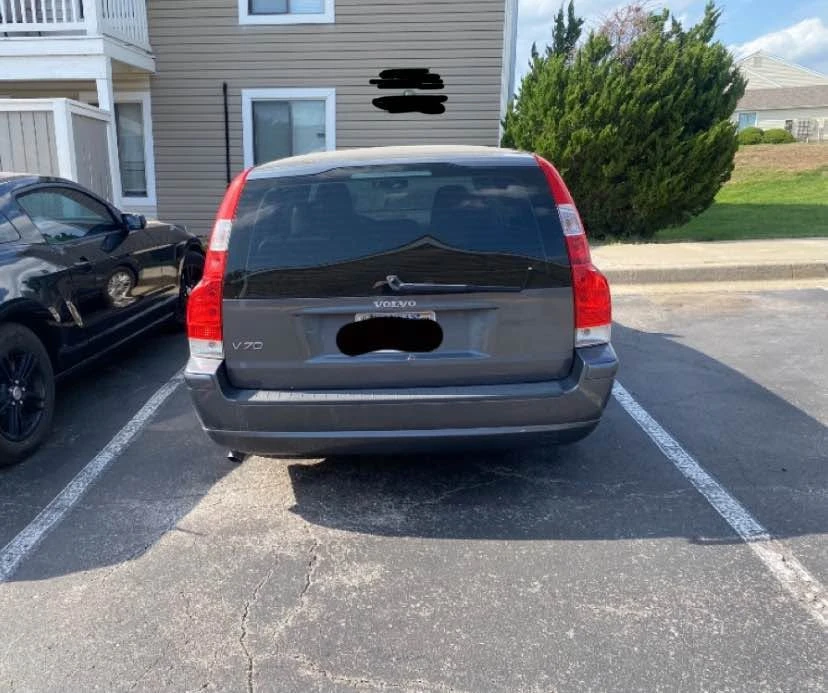 2004 Volvo V70 2nd Gen - Image 4 of 6