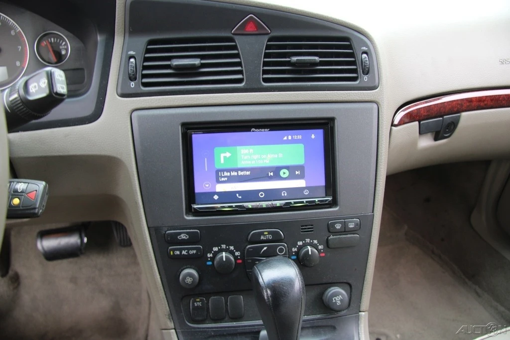 2004 Volvo V70 2nd Gen - Image 18 of 21