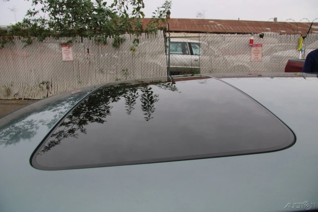 2004 Volvo V70 2nd Gen - Image 11 of 21