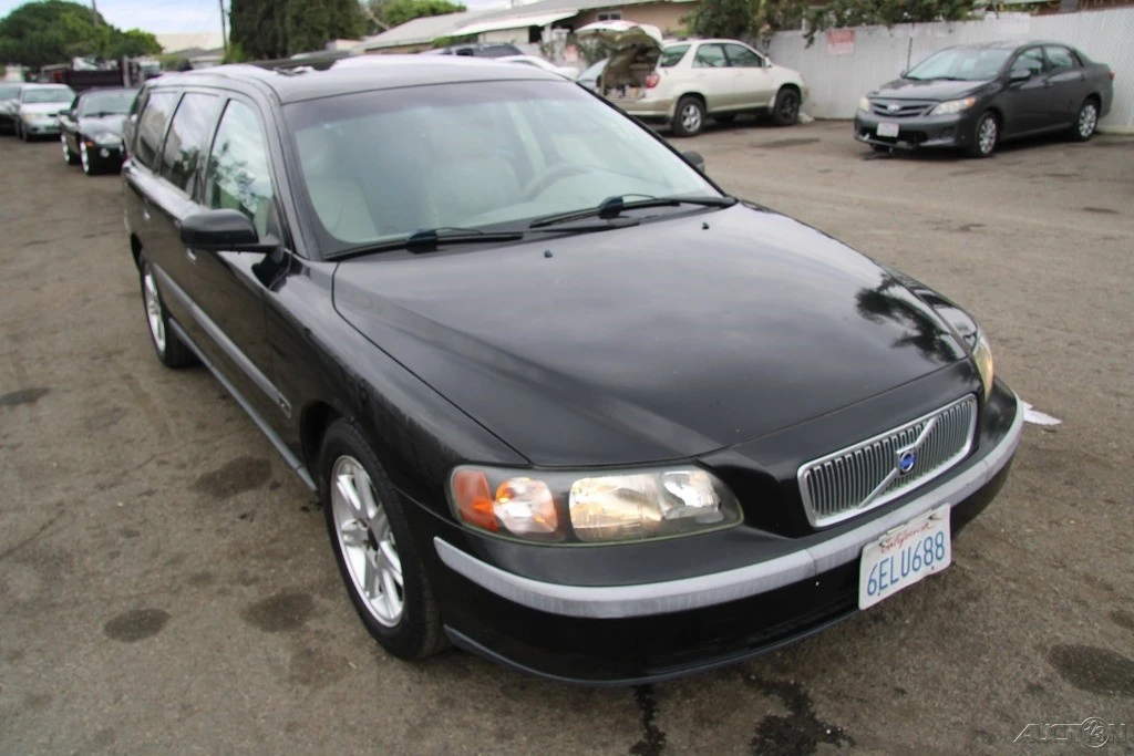 2004 Volvo V70 2nd Gen - Image 8 of 21