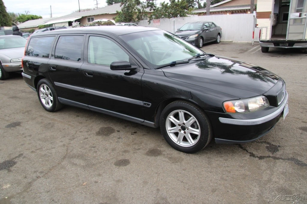 2004 Volvo V70 2nd Gen - Image 7 of 21