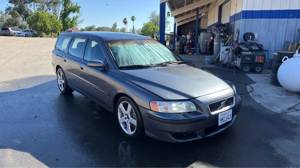 2004 Volvo V70 R 2nd Gen - Image 8 of 18
