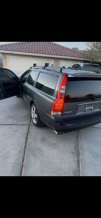 2004 Volvo V70 R 2nd Gen - Image 8 of 17