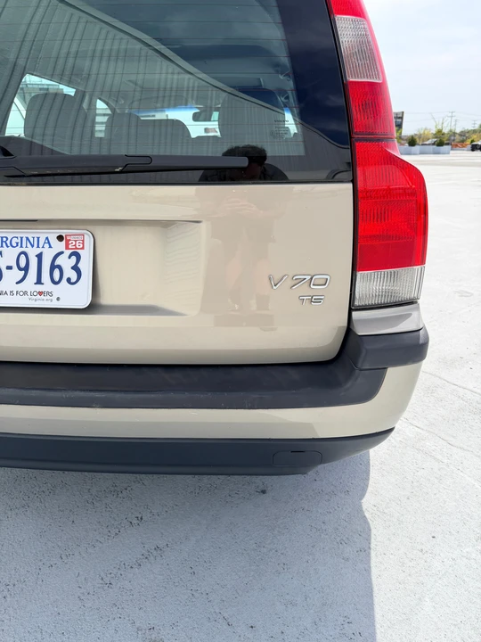 2004 Volvo V70 2nd Gen - Image 21 of 31
