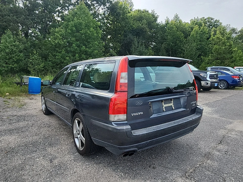 2004 Volvo V70 2nd Gen - Image 3 of 21