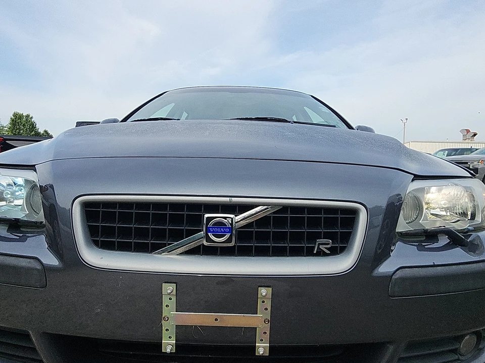 2004 Volvo V70 2nd Gen - Image 11 of 21