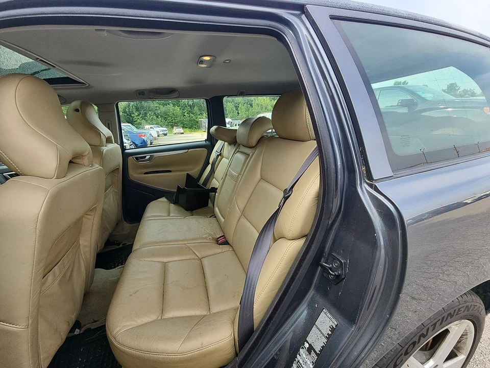 2004 Volvo V70 2nd Gen - Image 20 of 21