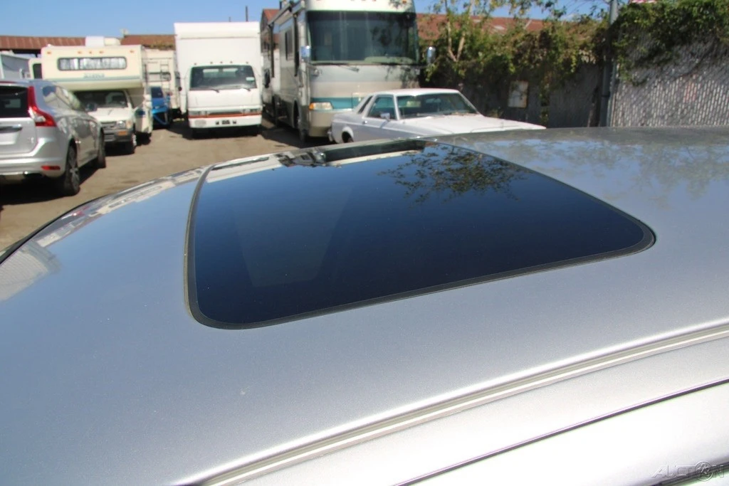 2004 Volvo V70 R 2nd Gen - Image 13 of 21