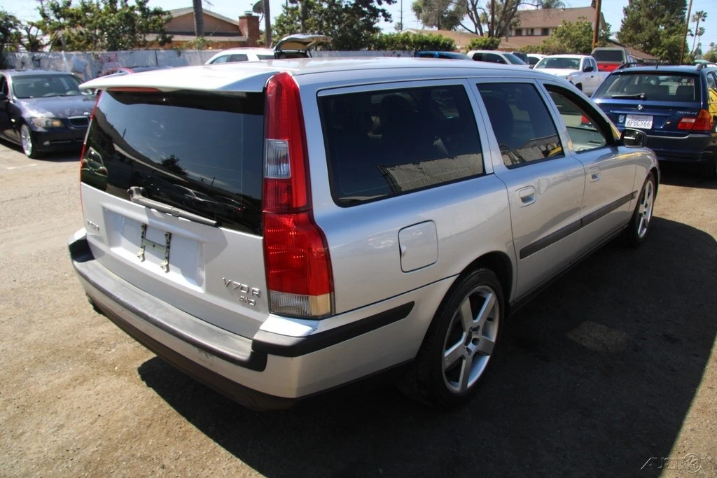 2004 Volvo V70 R 2nd Gen - Image 7 of 21