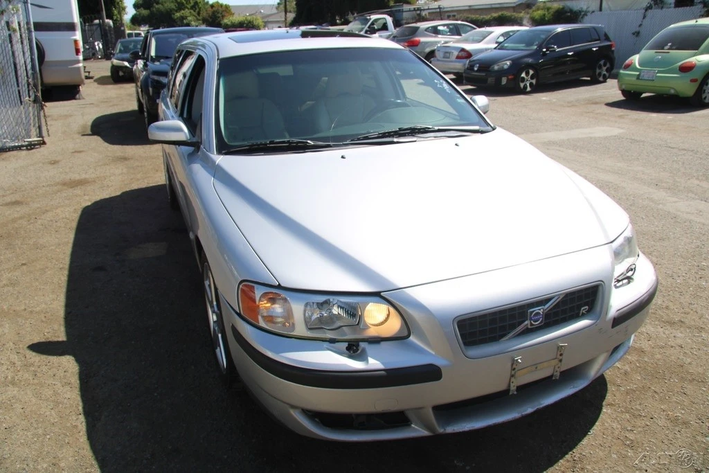 2004 Volvo V70 R 2nd Gen - Image 11 of 21