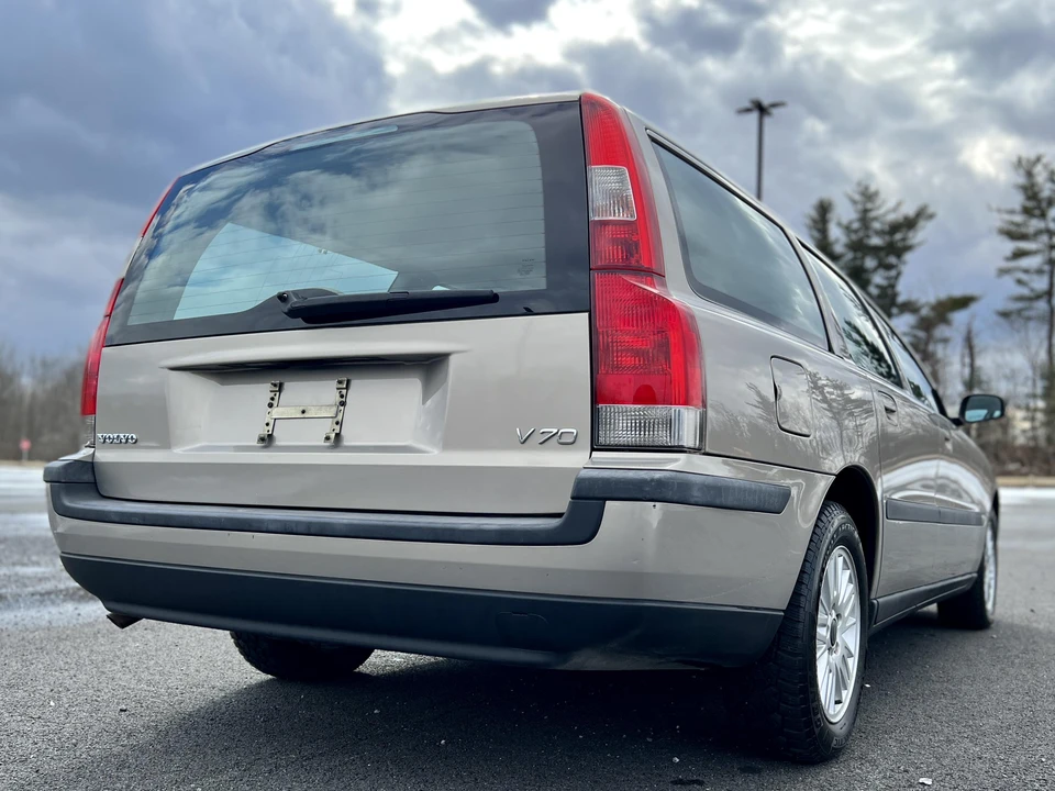 2004 Volvo V70 2nd Gen - Image 26 of 31