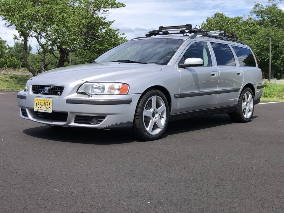 2004 Volvo V70 R 2nd Gen - Image 5 of 31