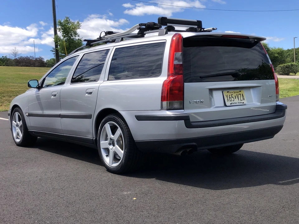 2004 Volvo V70 R 2nd Gen - Image 14 of 31