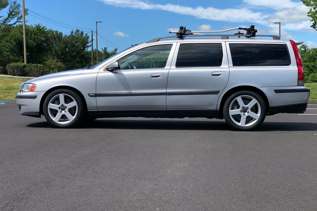 2004 Volvo V70 R 2nd Gen - Image 12 of 31